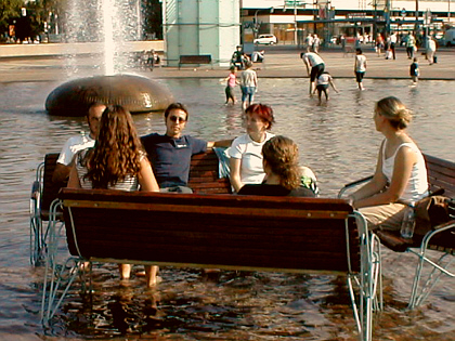 lunch in the fountain