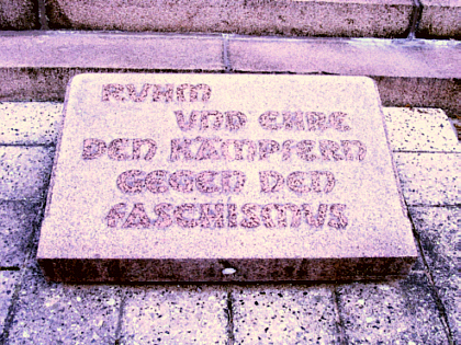 picture of memorial plaque